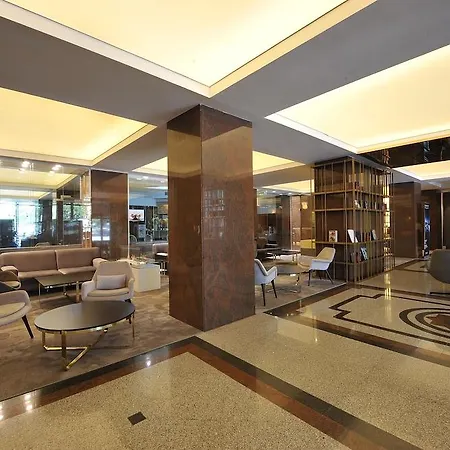 Crystal Palace Hotel 4*