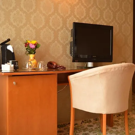 Crystal Palace 4* Bucharest