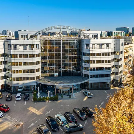 Crystal Palace Hotel