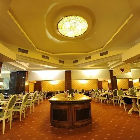 Szálloda Crystal Palace 4*