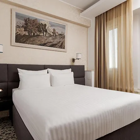 Crystal Palace 4*