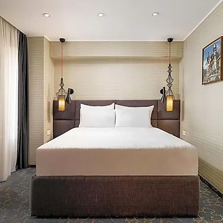 Hotell Crystal Palace 4*