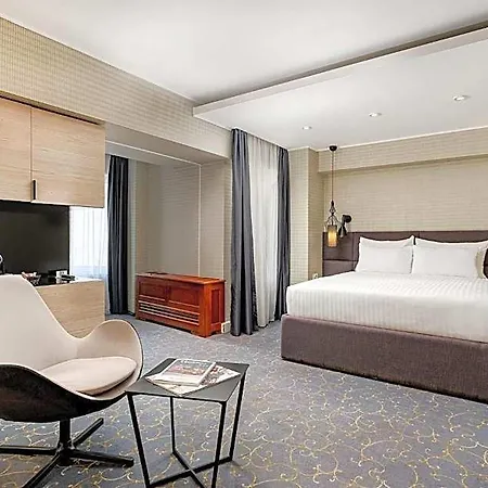 Crystal Palace Hotell 4*