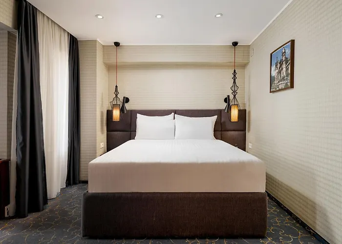 Crystal Palace 4* בוקרשט