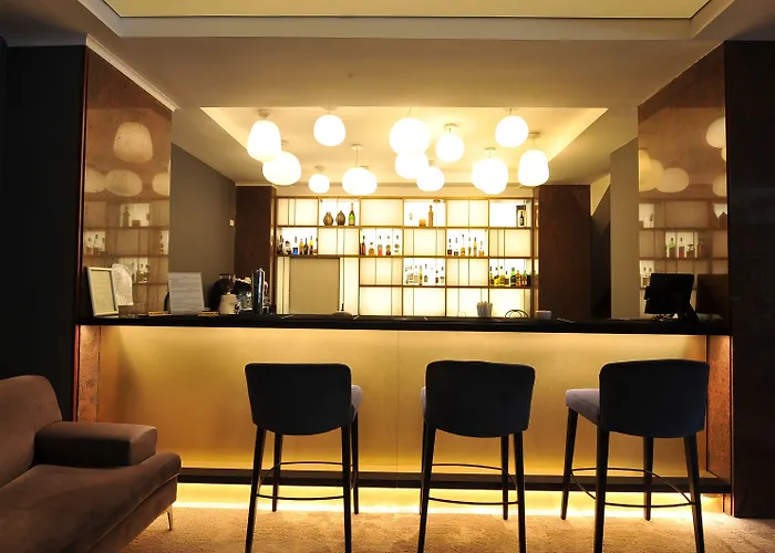 Crystal Palace Hotel 4*