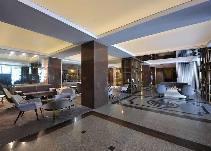 Crystal Palace Hotel 4*