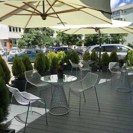 クリスタル パレス 4*