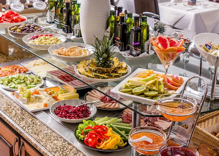 Crystal Palace Hotel 4*