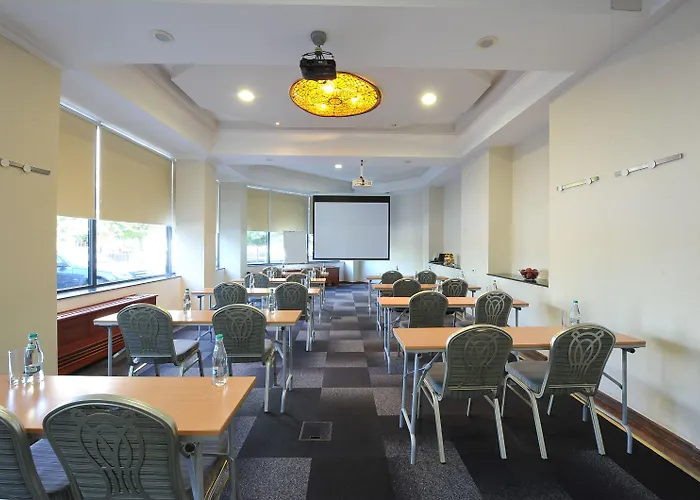 Otel Crystal Palace Bükreş