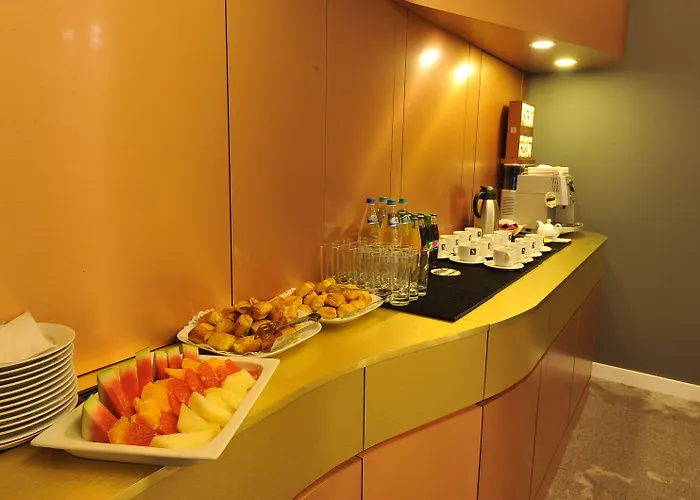 Crystal Palace Otel 4*